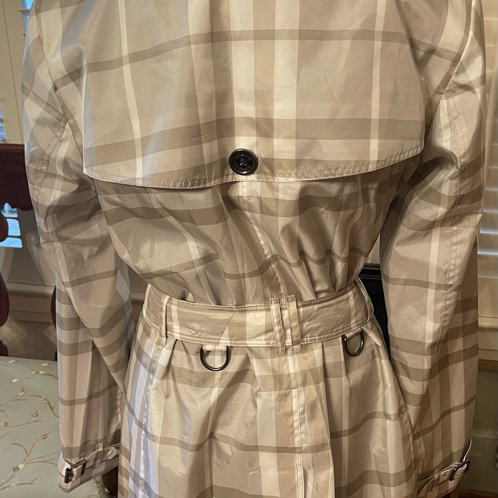 Burberry Plaid Trench Coat/ Raincoat - Beige and Gray NWOT - Picture 2 of 7